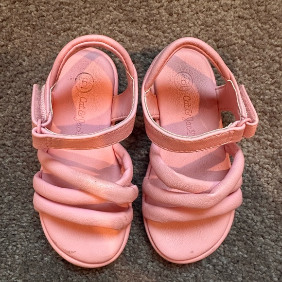 Sz 6 Toddler - Picture 2 of 2
